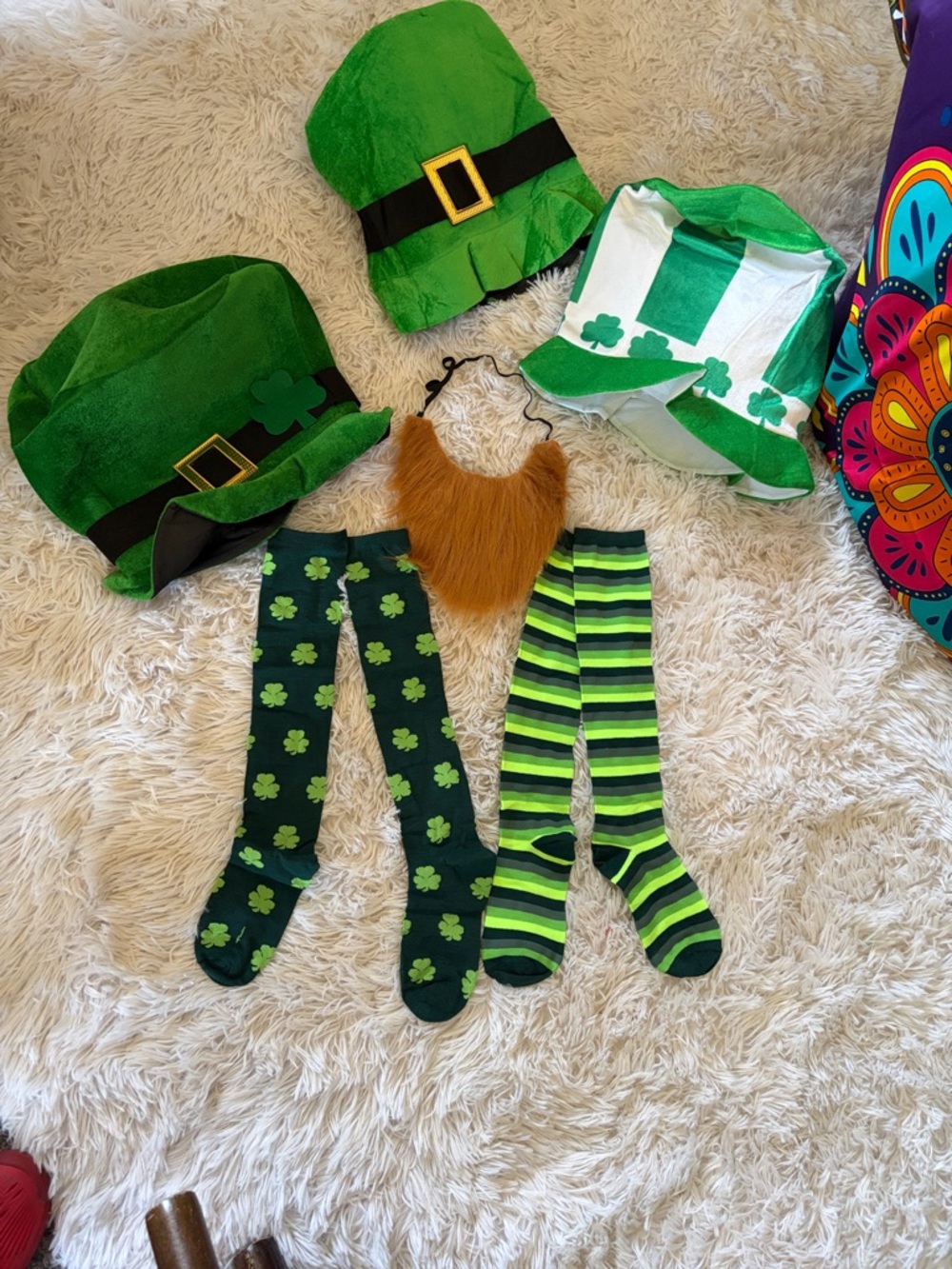 St. Patrick's Day Leprechaun Hats, Beard & Green Socks Set Halloween costume